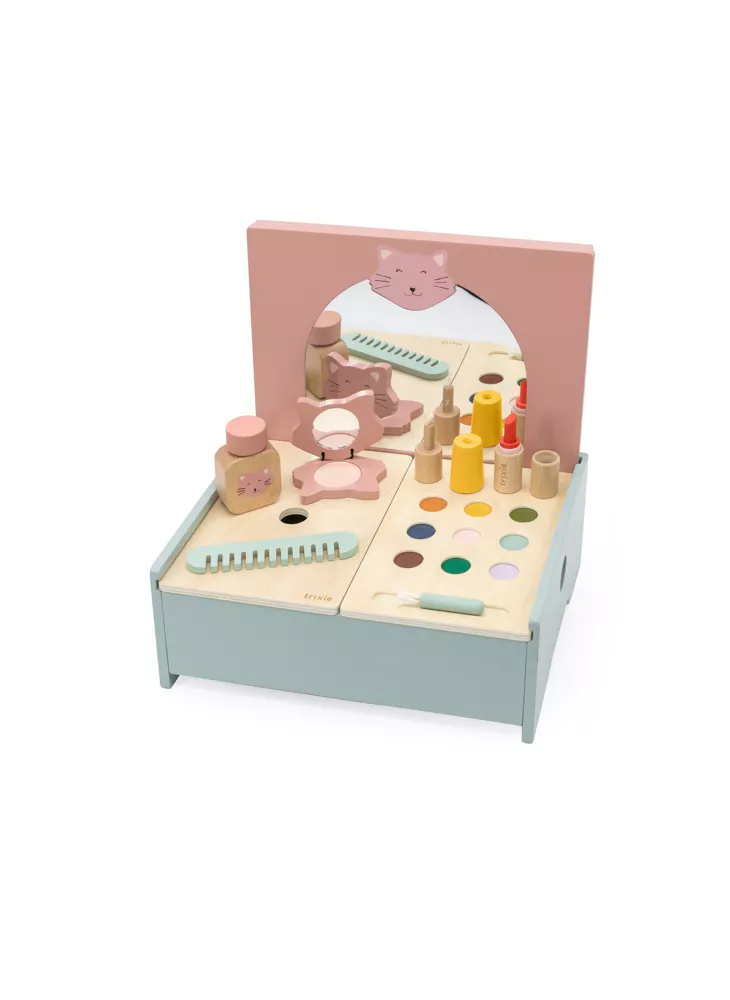 Makeup Table