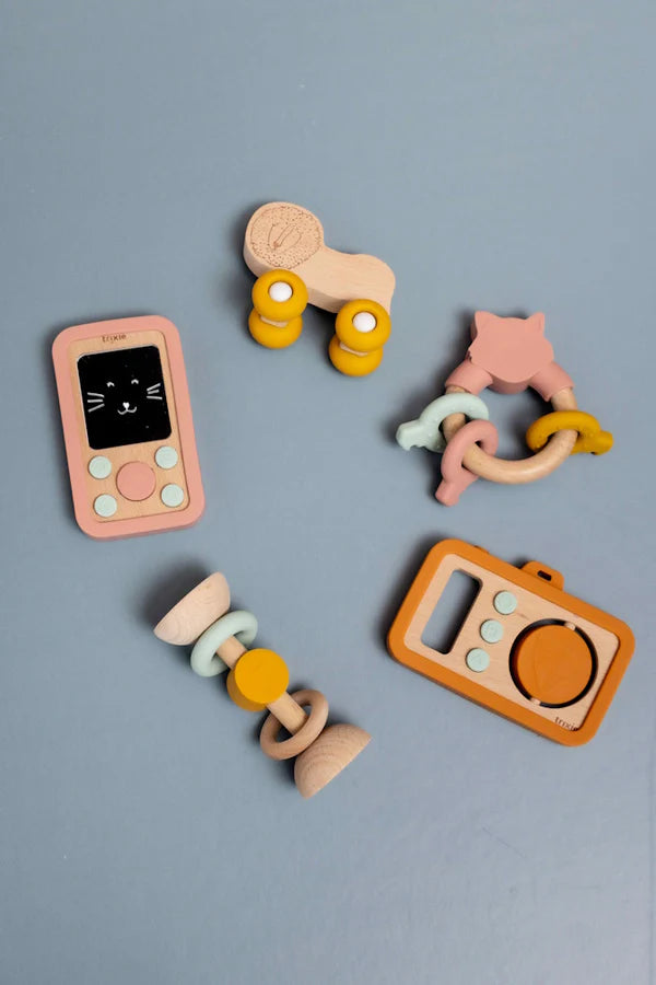 Trixie Baby monitor made of wood and silicone - Assorted animal designs - Pink