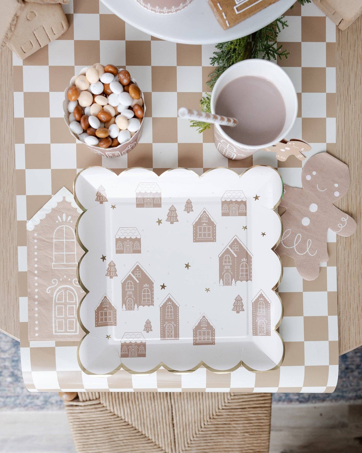 My Mind’s Eye - GBD1141 - Gingerbread Scattered House 9" Plate