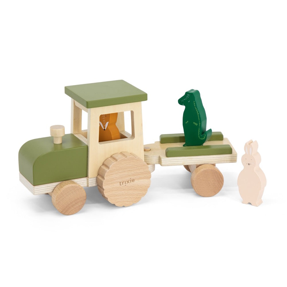 Wooden tractor with trailer