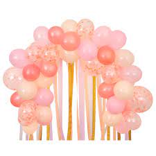 Guirlande de ballons et serpentins roses (x 50 ballons)