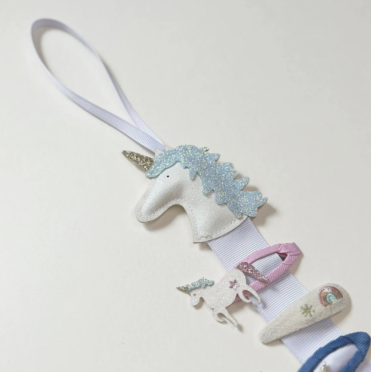 Unicorn Clip Hanger