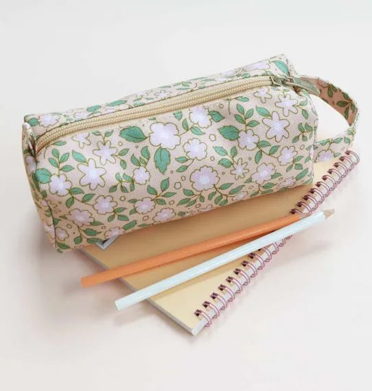 Pencil case: Blossoms - pink