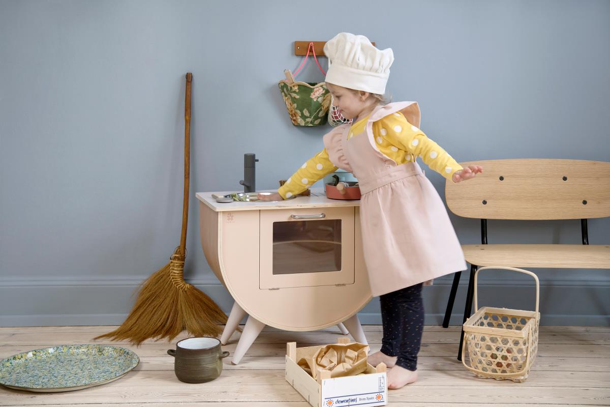 Apron and hat set, dusty pink/classic white