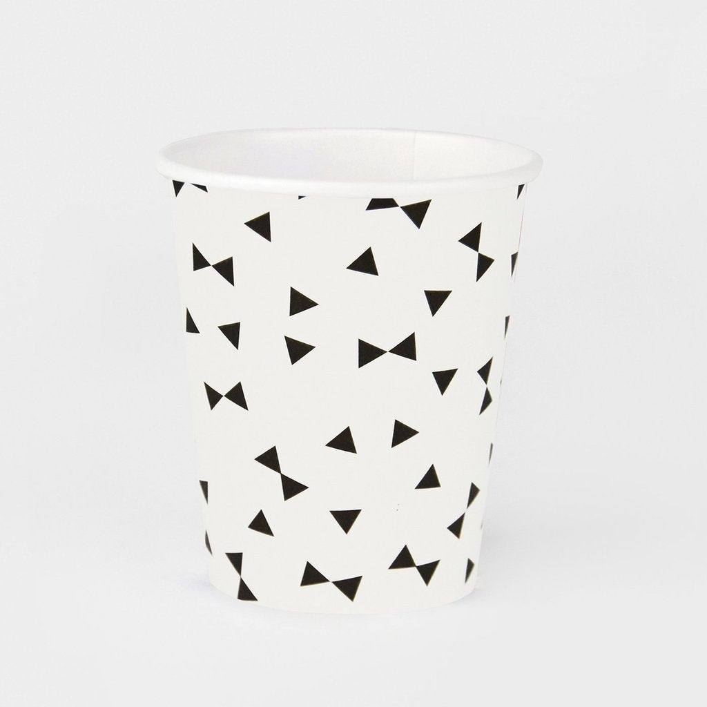 Bowtie cups black and white