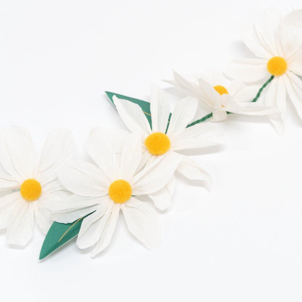 Daisy garland