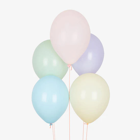 Balloons: 10 mixed pastel balloons