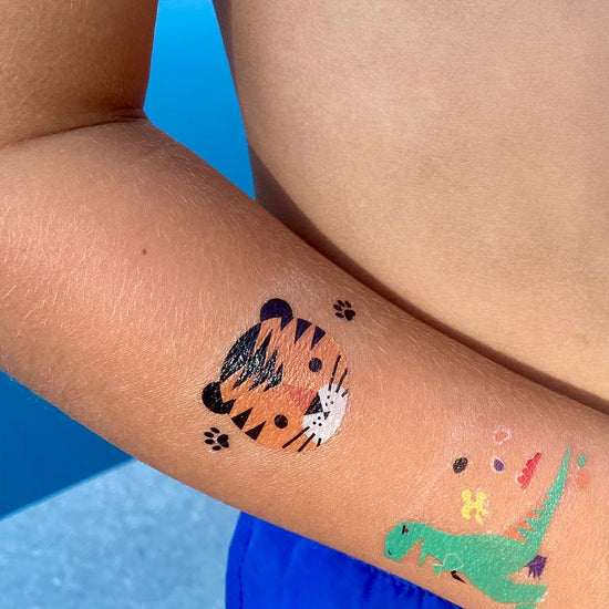 1 sheet of 8 safari tattoos